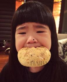 娱乐吃瓜酱小孩哥,揭秘小孩哥的童年趣事与成长历程